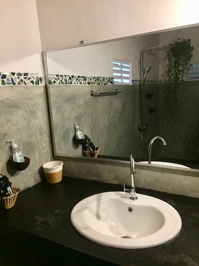 Happyshack Hostel ميريسا المظهر الخارجي الصورة